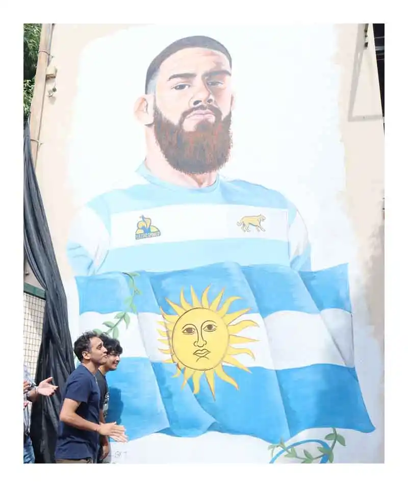 Un mural que une educación, deporte y valores: homenaje a Marcos Kremer en Concordia