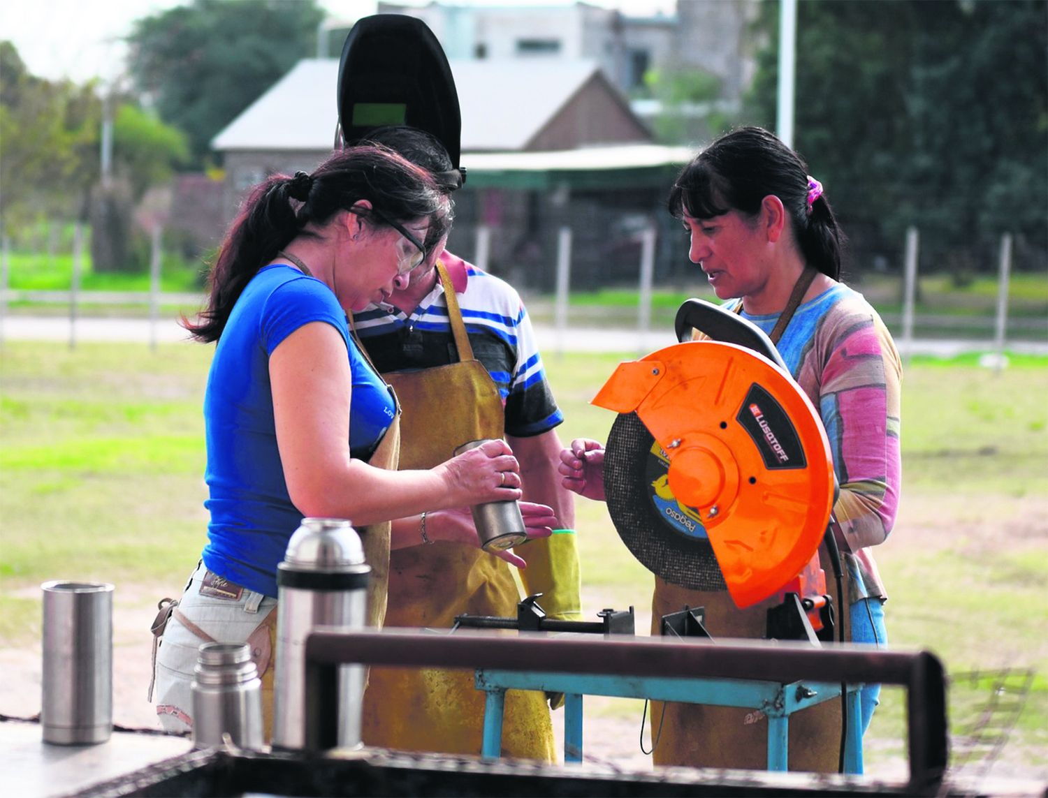 Enseñanza de oficios, la buena manera de ayudar