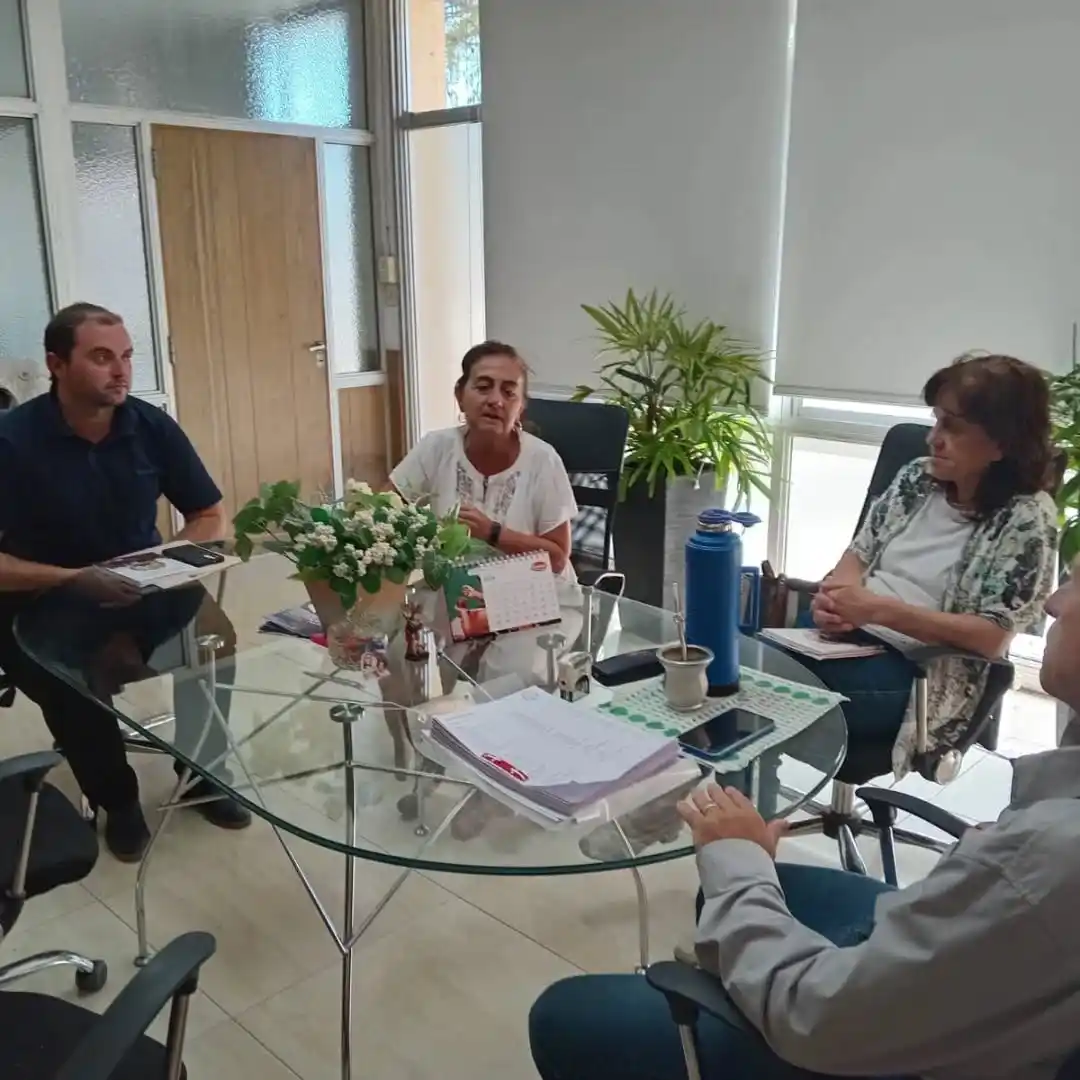 Alianza estratégica en Galarza: Municipio y Educación planifican el ciclo 2026