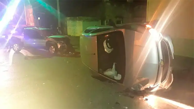 Colisionaron una camioneta y un auto