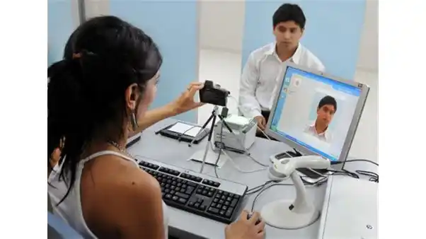 ¿Cómo va a ser el nuevo DNI inteligente que se lanzará el próximo año?