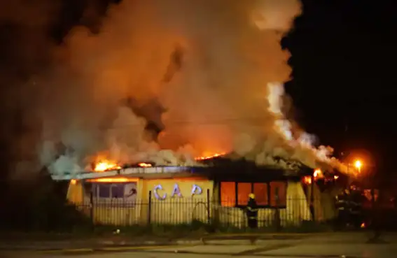 El incendio de ayer a la madrugada fue enmarcado en el conflicto mapuche.