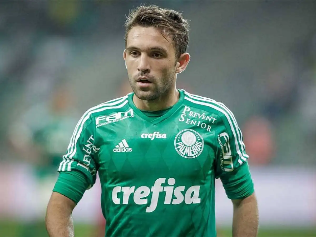 Se cayó el pase de Allione a Racing