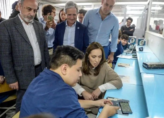 Vidal presentó el programa nacional de Inclusión Digital en Quilmes