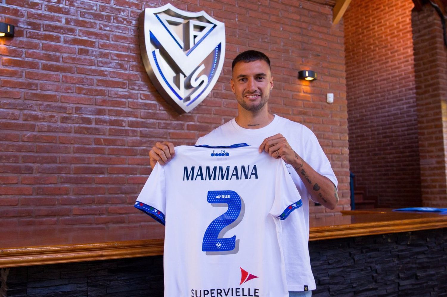 Mammana se suma a Vélez