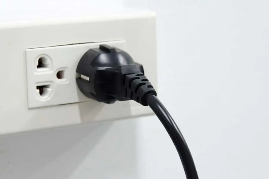 Estos son los electrodomésticos que más consumen energía estando apagados