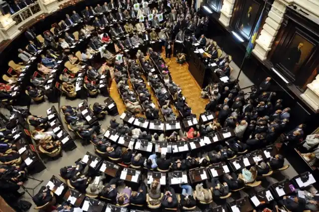 El massismo presenta su nuevo bloque en Diputados
