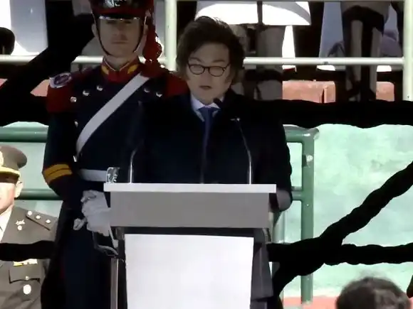 Milei no estuvo en Rosario pero realizó el acto por el Día de la Bandera en Palermo