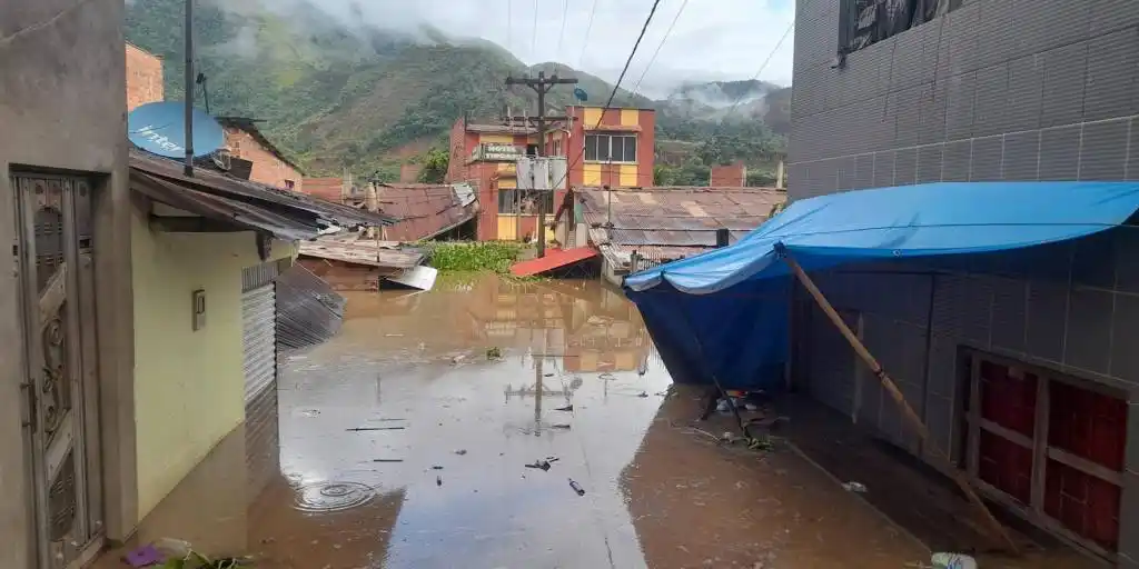 LLUVIAS CAUSAN ESTRAGOS EN BOLIVIA: 22 fallecidos y 9 mil 625 familias afectadas