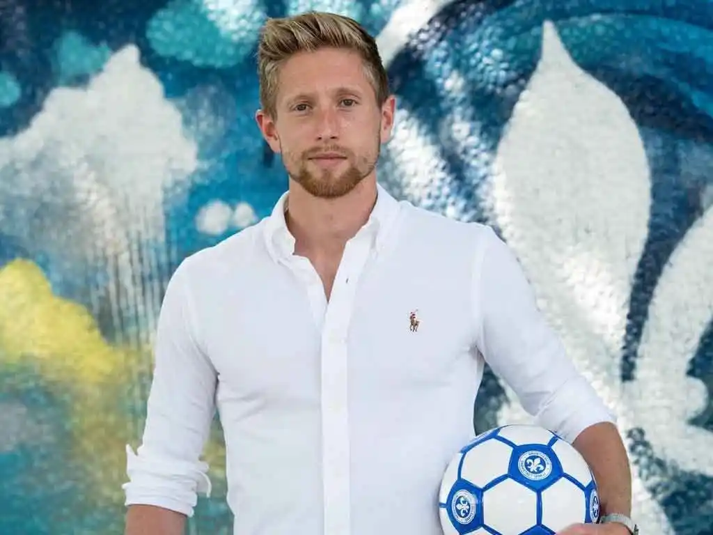 Sebastian Hertner, de 34 años, falleció en Montenegro en la estación Savin Kuk. Su esposa resultó herida.