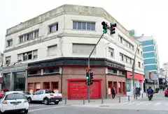 Se inicia la obra que jerarquizará la esquina de  San Martín y la vereda par de 9 de Julio