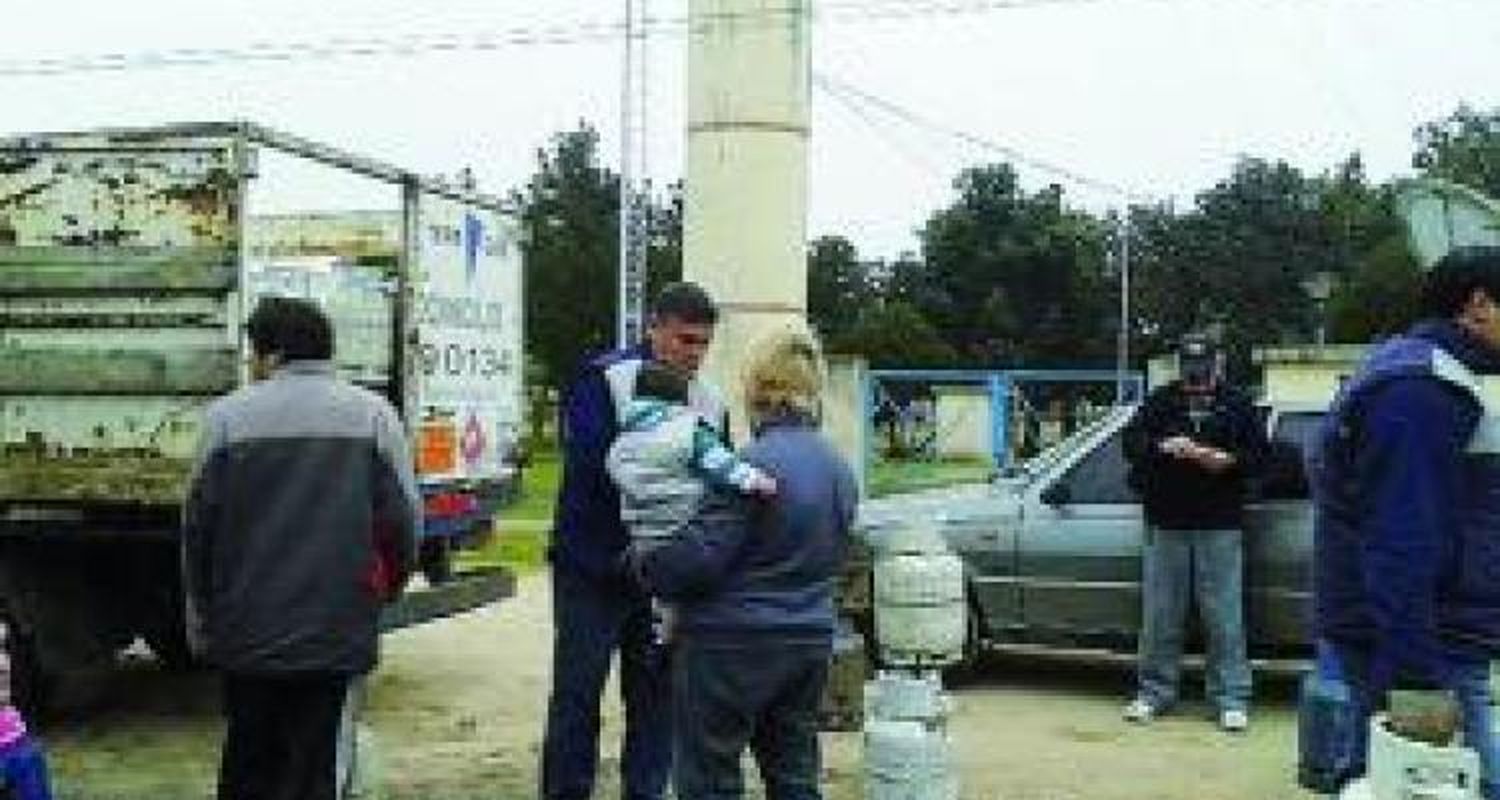 Garrafa para Todos en Gobernador Castro