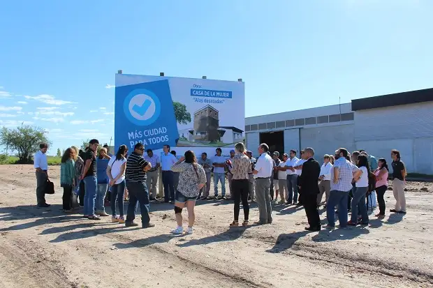 Comenzaron las obras para construir la Casa de la Mujer "Alas desatadas"