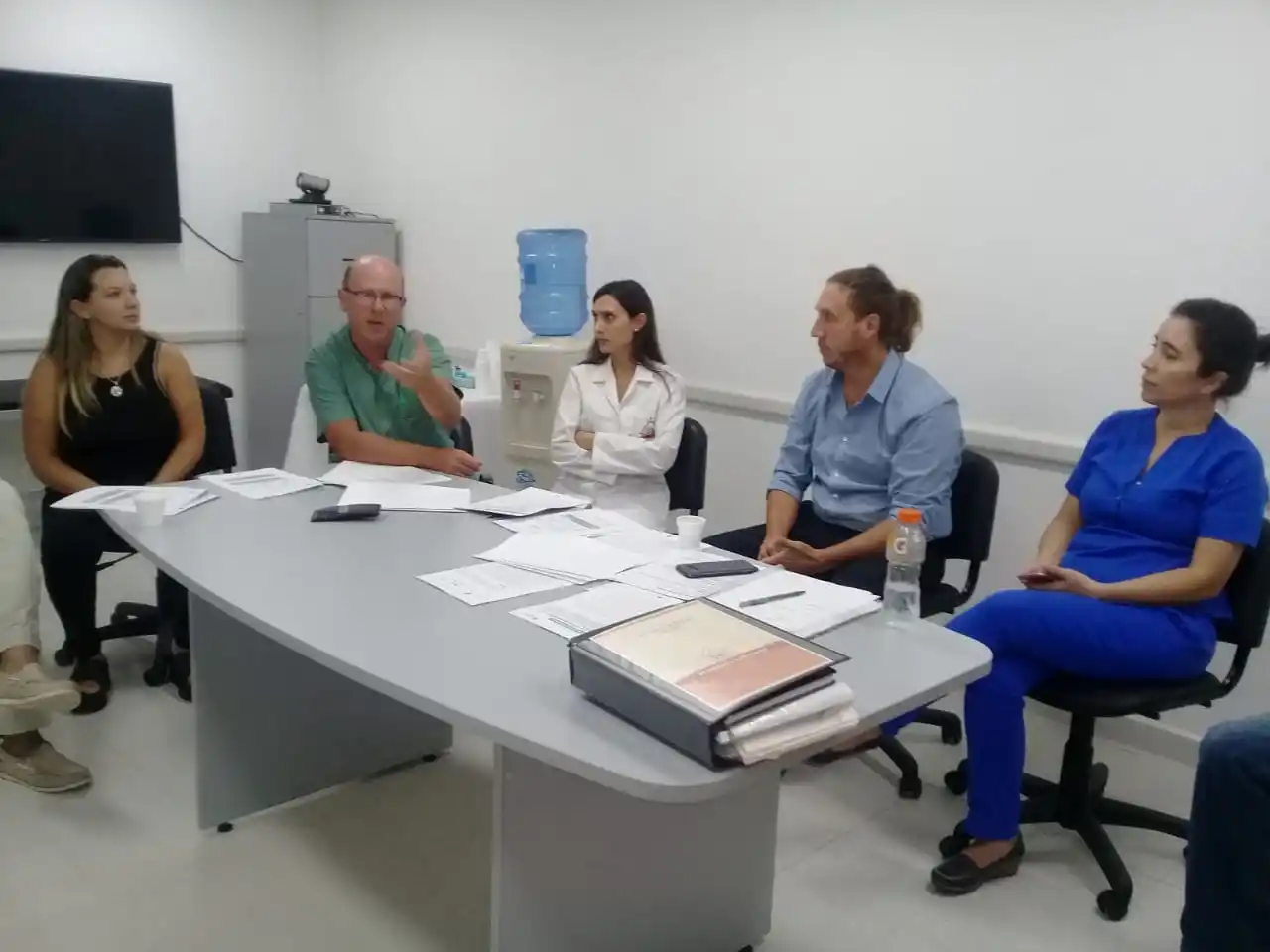 El Hospital Centenario solicita la incorporación de personal médico