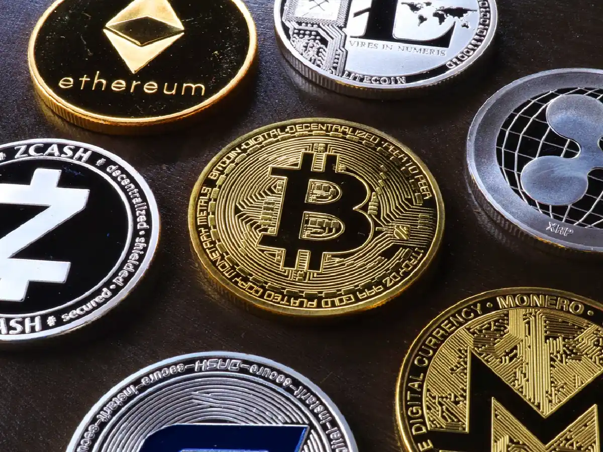 Gobierno incluye a las operaciones con criptomonedas en el impuesto al cheque