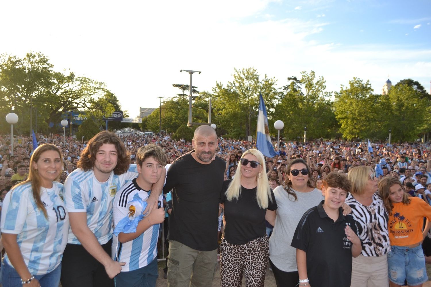 Firmat: una multitud homenajeó a Walter Samuel