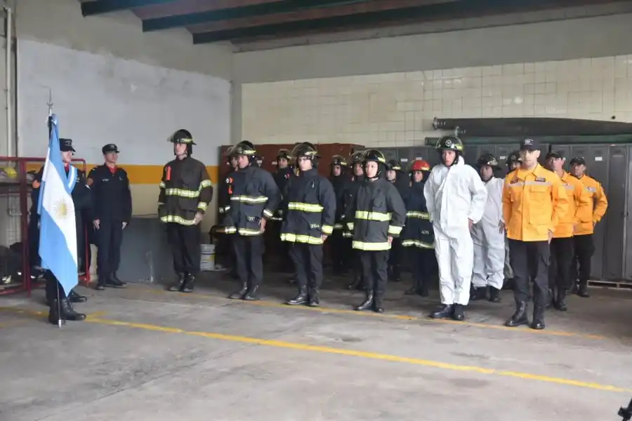 Celebración de los 78 años cumplidos por la fuerza en nuestra ciudad.