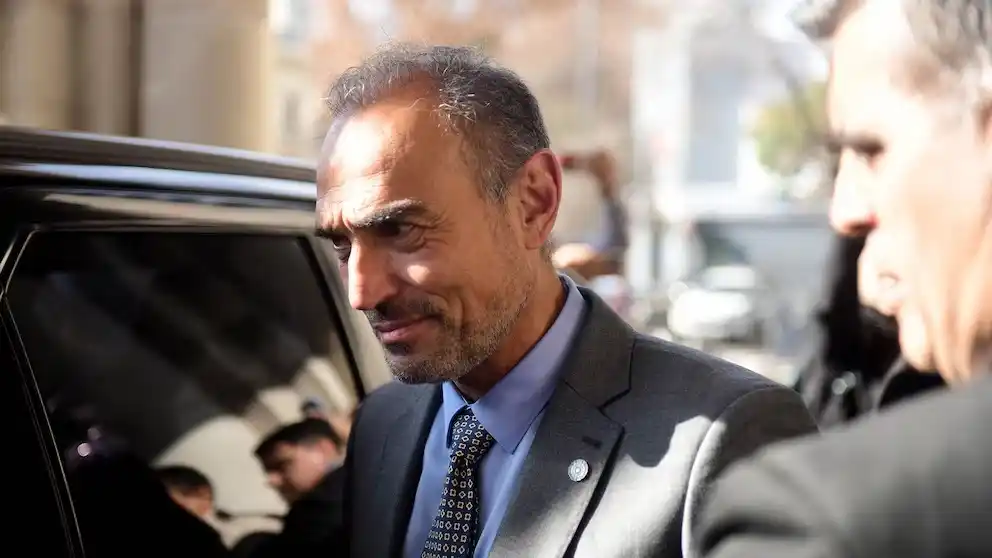 El funcionario aseguró que “jamás” intervino en contrataciones y calificó las acusaciones como una “burda operación política del kirchnerismo”.