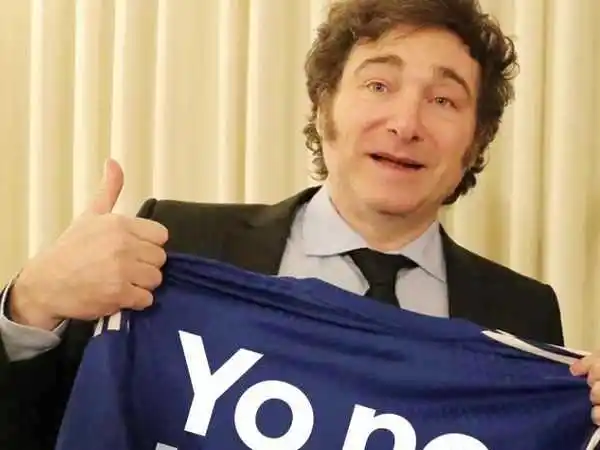 El Gobierno salió a contraatacar a la CGT en la 
víspera del paro y amenaza con la reforma laboral