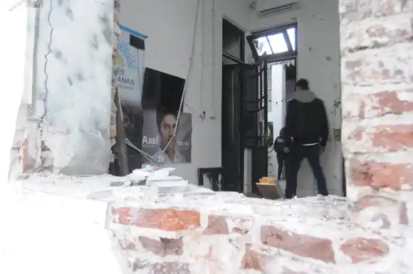 Todo el arco político repudió el atentado contra local de La Cámpora en Bahía Blanca                   