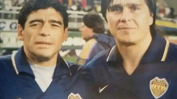 La emotiva despedida de Maradona a Toresani