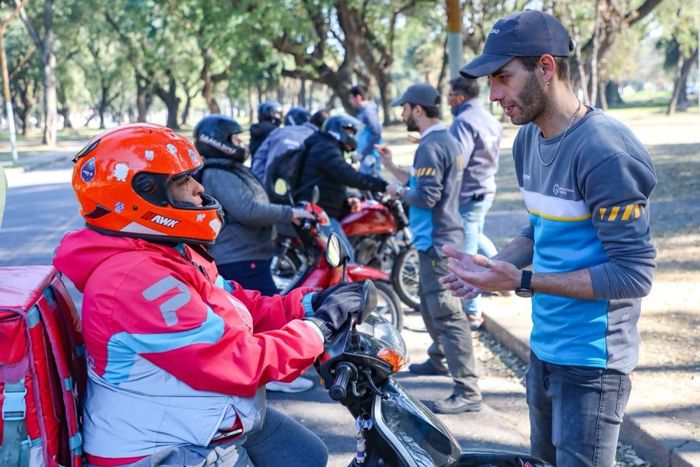 Usar casco salva vidas . Prensa gobierno de la Provincia