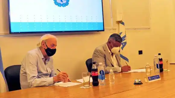 César Luis Menotti renovó con la AFA y continuará como Director General de Selecciones Nacionales