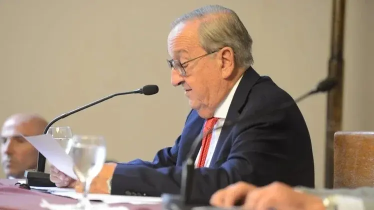 Lunghi advirtió que los municipios “no dan más” por la crisis: “El ajuste no lo paga la casta, lo paga toda la gente”