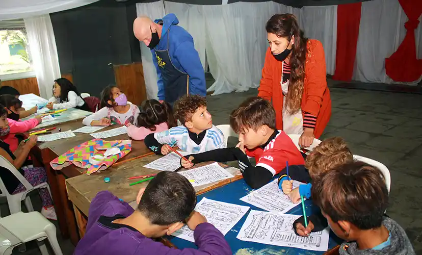 Barrio Cultura: unos 300 niños disfrutan de tareas recreativas
