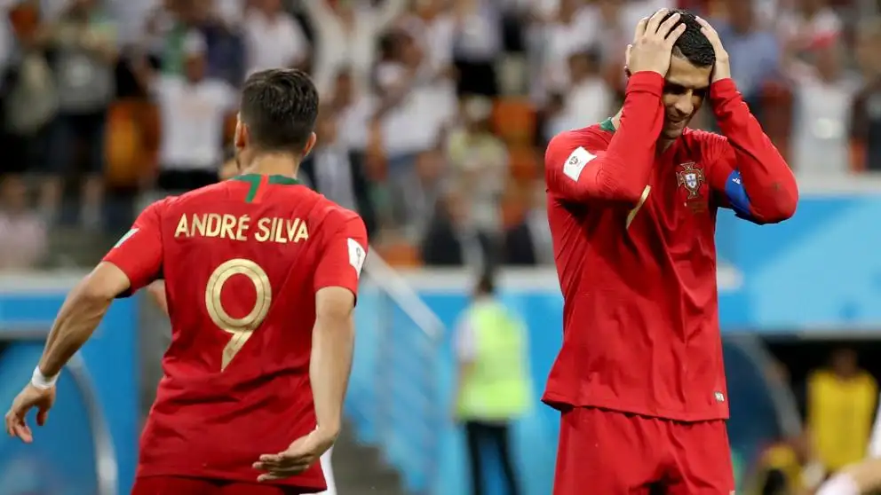 Uruguay-Portugal y España-Rusia, los primeros choques de octavos