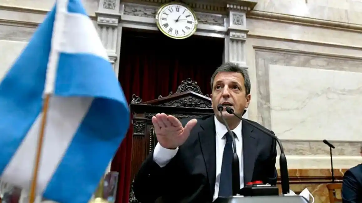 Massa le exige a Guzmán subir el piso sin demoras para incluir el aguinaldo