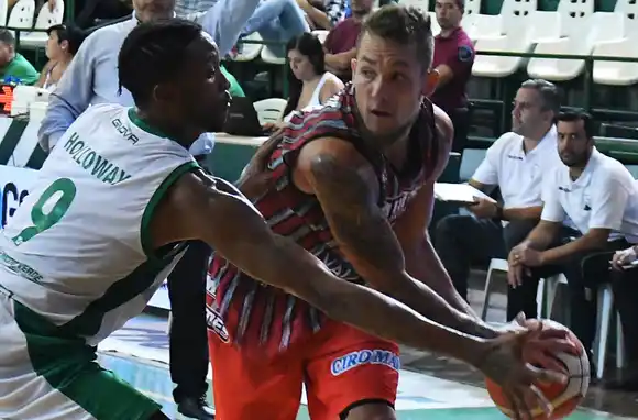 Quilmes lo perdió sobre el final