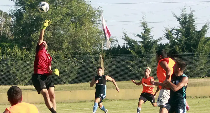 Ministerio se midió frente a Temperley en su primer amistoso