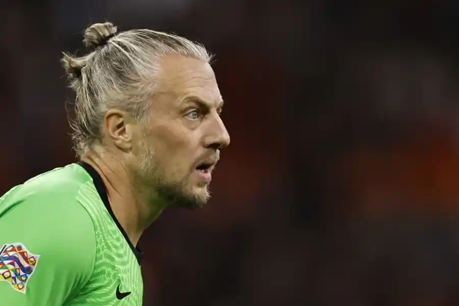 El arquero que debutó en Países Bajos con 38 años y podría ser titular en Qatar
