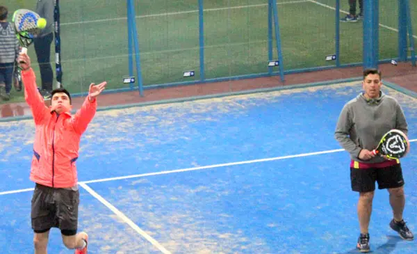 Compiten en el Torneo Argentino de padel para categorías libres