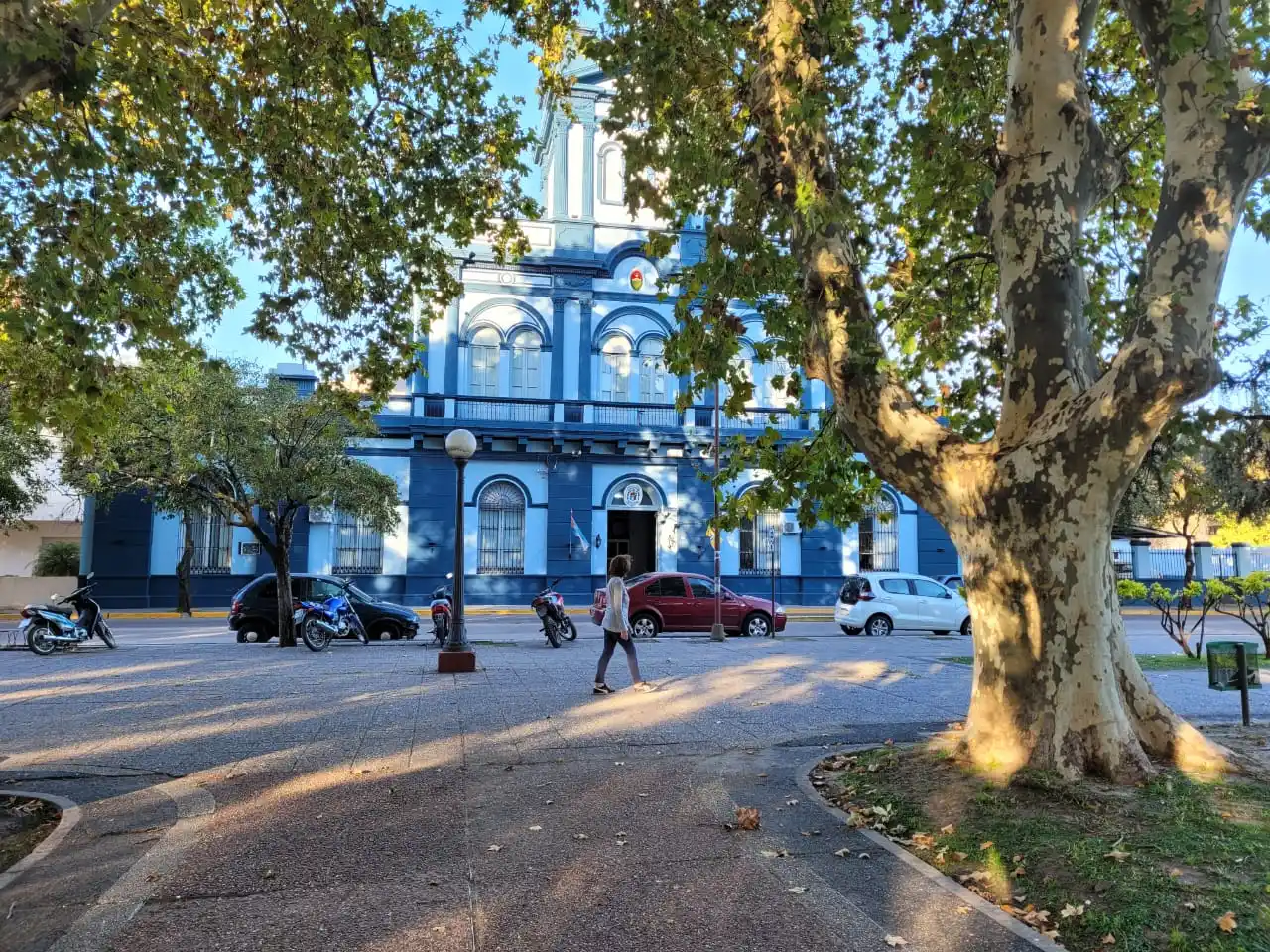 Un joven de 21 años fue demorado por vender marihuana en la Plaza San Martín