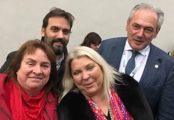 Frente a Benedetti, Carrió “ninguneó” a la UCR: “Harán lo que nosotros les digamos”
