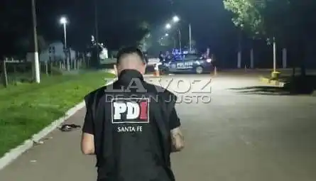 La Policía trabaja en el lugar del hecho.