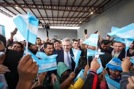 Fernández criticó a Macri por la pobreza pero admitió que el Indec «funciona mejor»