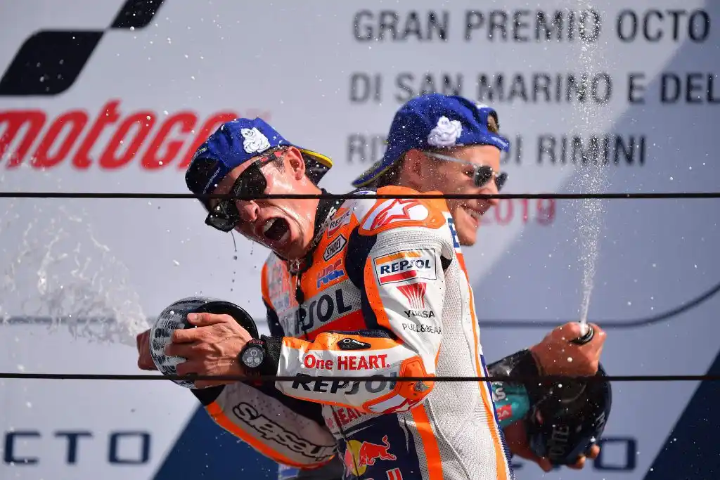 Triunfo de Márquez, que se acerca a otro título
