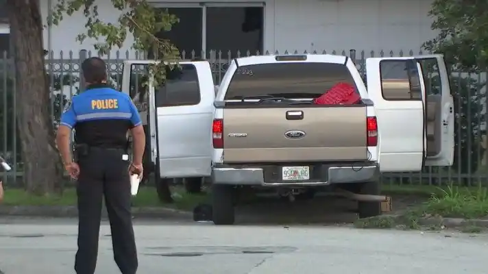 DE SEXTO GRADO: detienen a tres alumnos por intentar incendiar una escuela en EE.UU. para “matar a groseros”