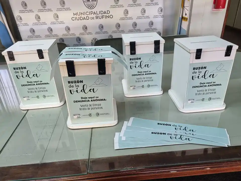 En pocos días los vecinos podrán depositar denuncias anónimas en los buzones.