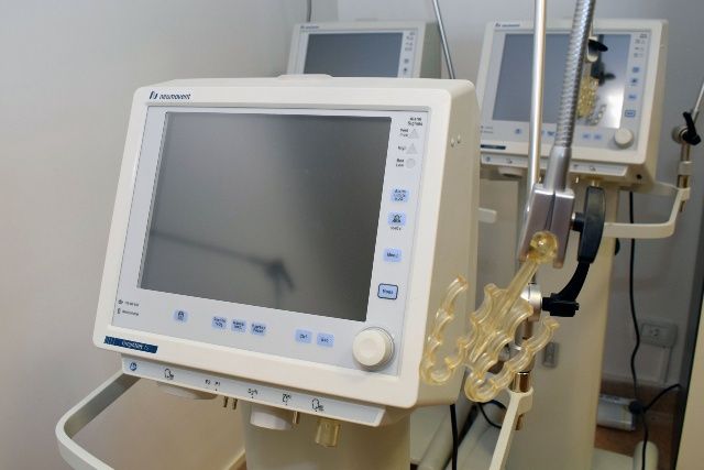 La Provincia incorporó nuevos respiradores para ampliar la atención en servicios críticos