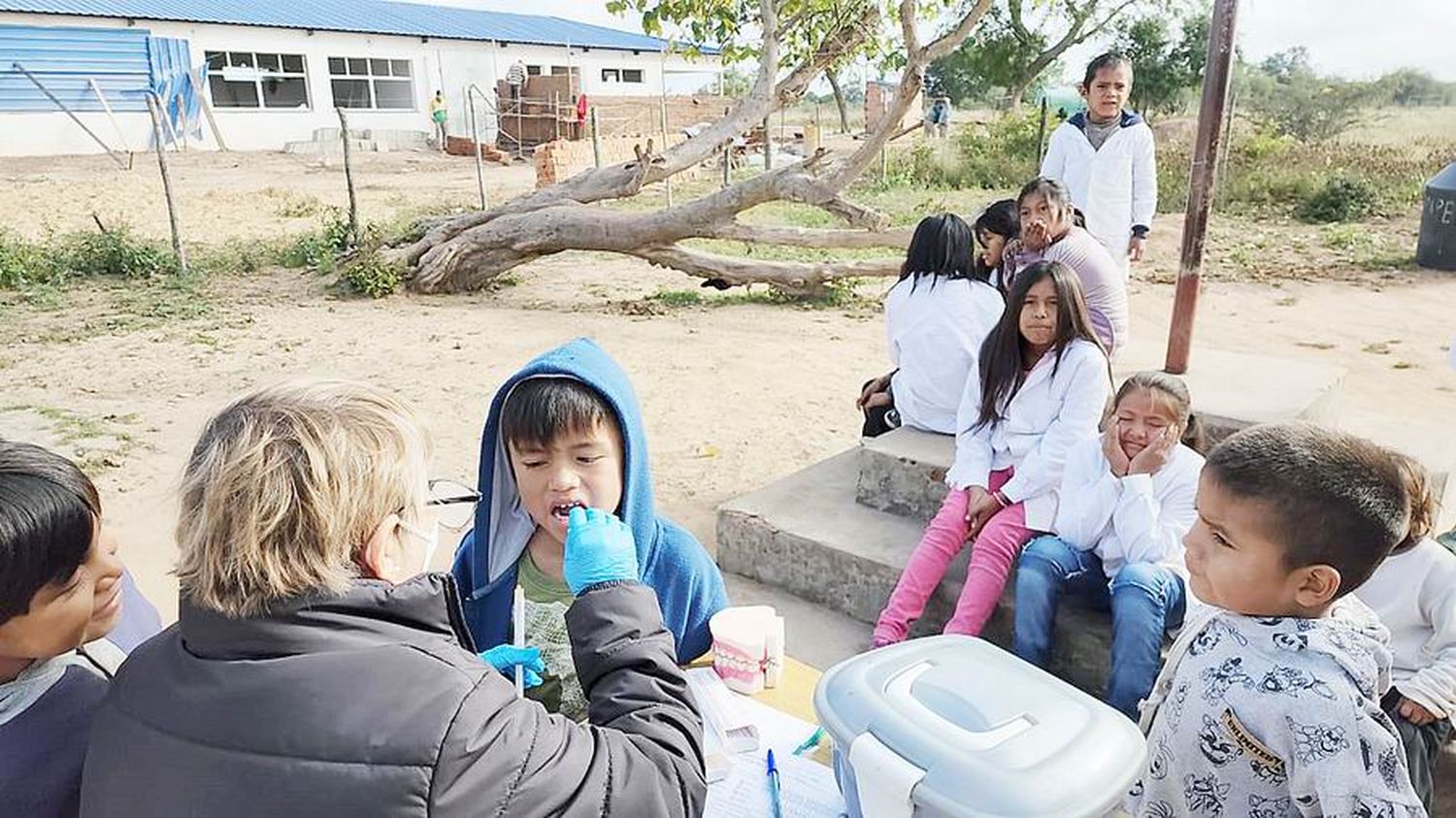 Continúan promoviendo en 
escolares el cuidado de la salud bucal