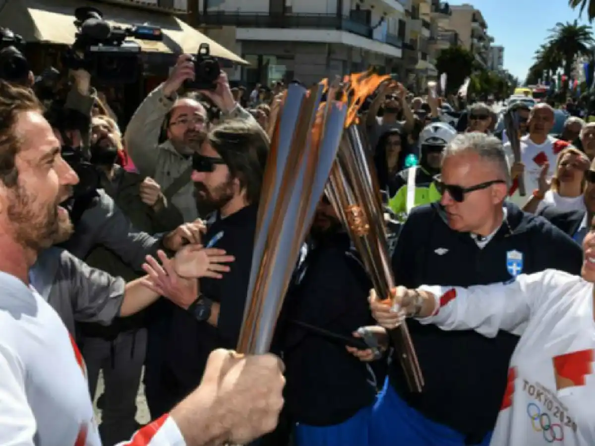 El recorrido de la antorcha olímpica se detendrá si genera aglomeraciones