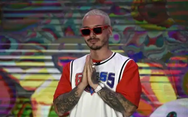 Balvin se quedó como una llamada congelada de Zoom cuando supo que sería papá (Foto)