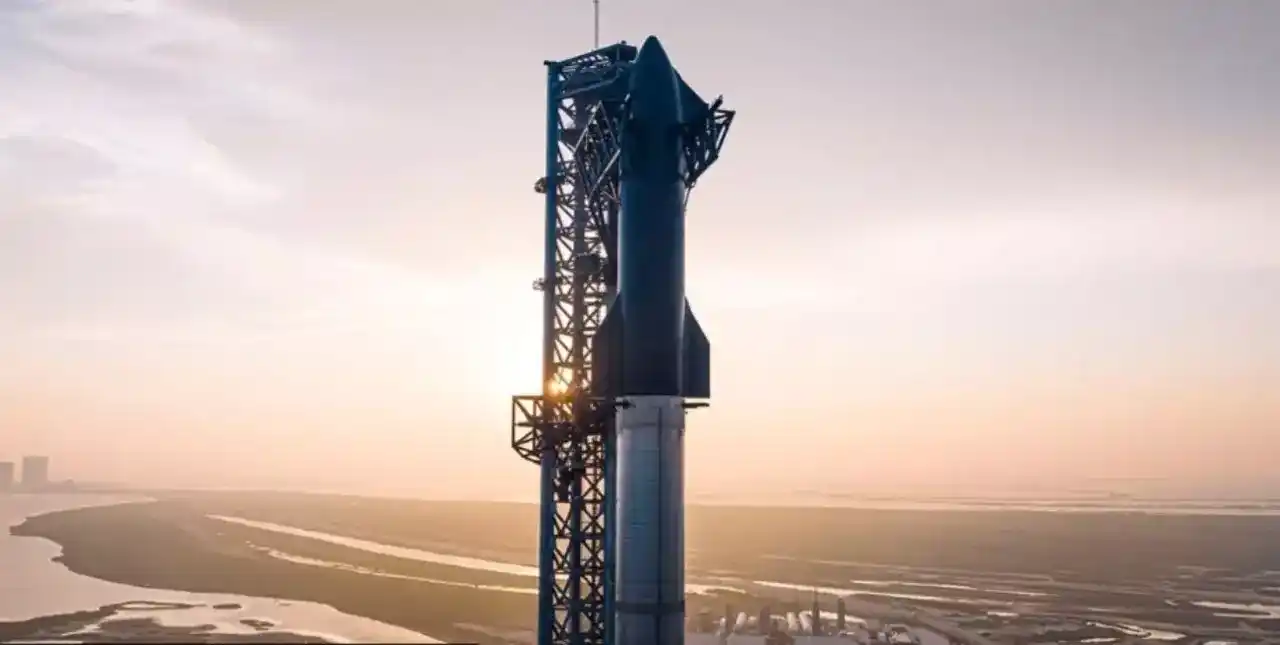 El cohete Starship, diseñado para llevar astronautas a la luna, hace su primer vuelo de prueba