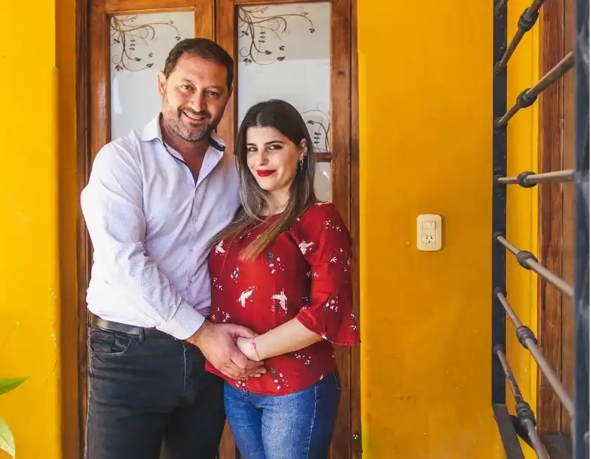 El intendente de Lincoln a los 44 años será papá por cuarta vez: “Deseábamos mucho este momento”