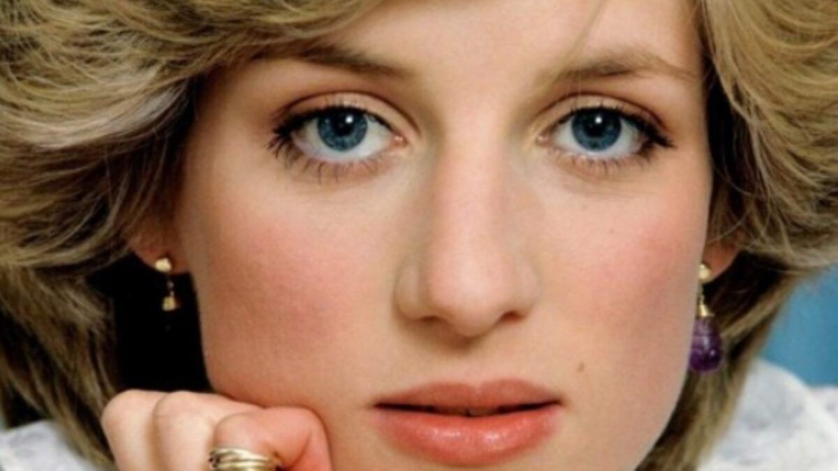 Niña, ¿qué es eso? A LADY DI SE LE SALÍA LA CLASE Y LLAMABA «PERRA» A CAMILLA PARKER