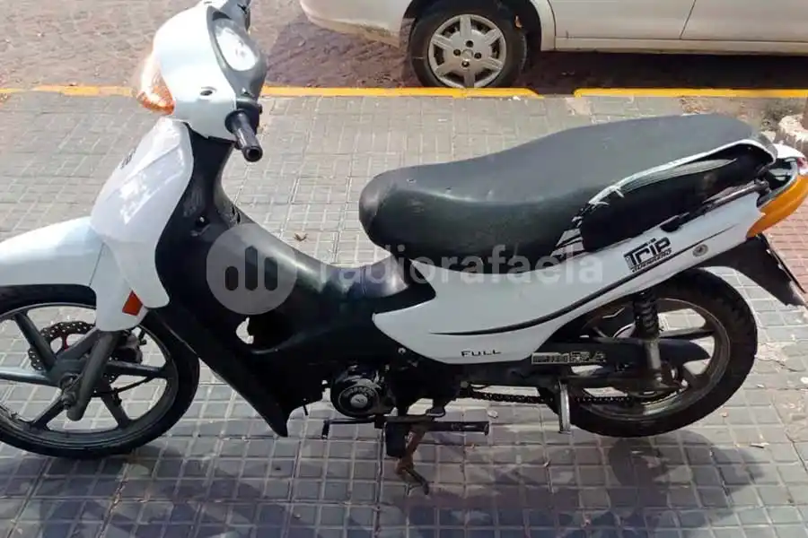 Requisa en Mitre al 500: una moto fue secuestrada por ser usada por un presunto delincuente